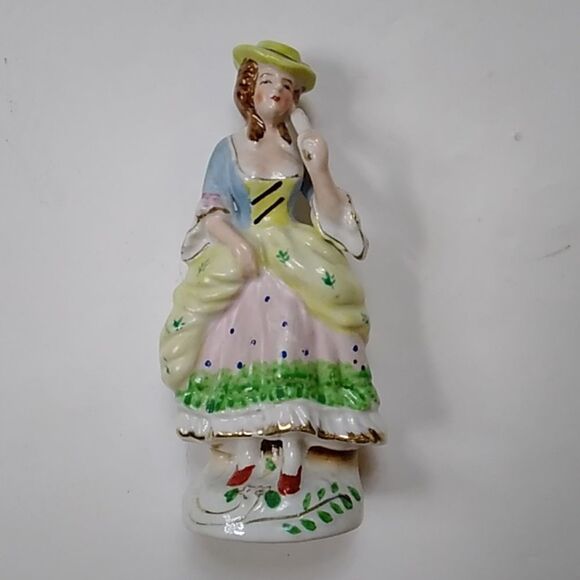 By Sale Vintage Porcelain Lady Figurine Made In Japan - Picture 2 of 8